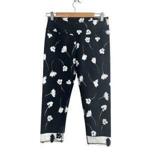 Fabletics Black/White Floral Define‎ Powerhold Mid-Rise Capri Small NWOT
